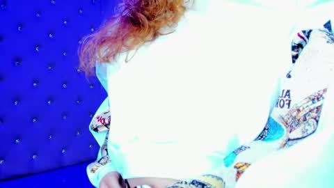 Snapshot of emili_rouse_ chatting on 12, 10, 2025 Emy online show from 12, 10, 2025