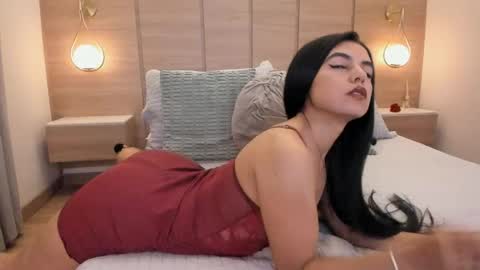 emilia_1040 online show from 19, 4, 2026