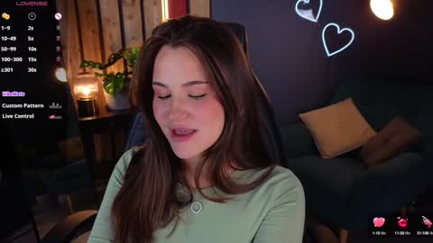 Snapshot of emilia_dream chatting on 5, 12, 2024 emilia_dream online show from 5, 12, 2024