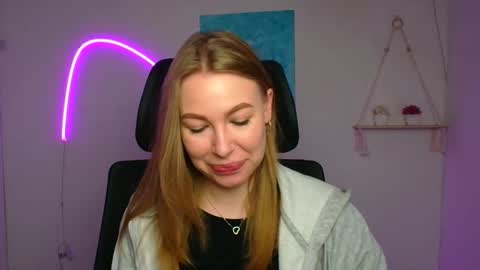 Emilia online show from 21, 4, 2026