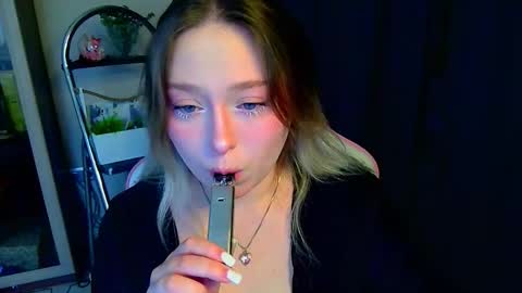 emiliaaah online show from 13, 3, 2026