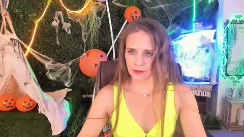 Emilia Bedy online show from 23, 10, 2025