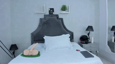 EmiliaRose online show from 13, 11, 2025