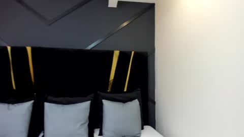 Emillie online show from 28, 1, 2025