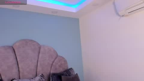 Emillie online show from 12, 5, 2026