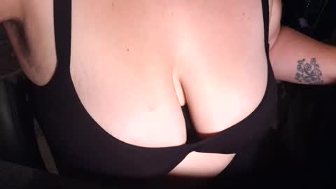 emilie foxx online show from 29, 7, 2026