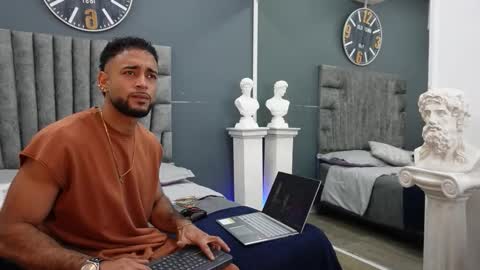 Emilio online show from 4, 2, 2026