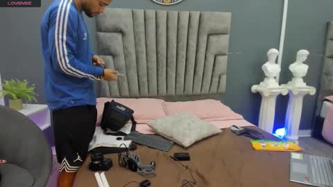 Emilio online show from 1, 3, 2026