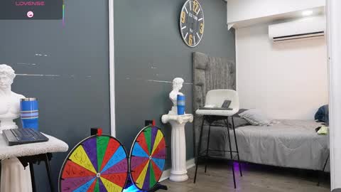 Emilio online show from 25, 4, 2026