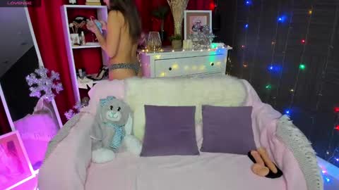 Emiliya online show from 28, 12, 2024