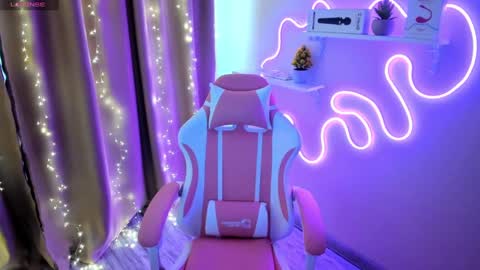 Emiliya online show from 23, 2, 2025