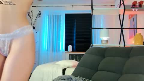 Emiljanna online show from 16, 3, 2026