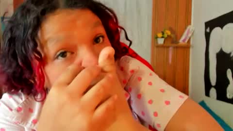 Snapshot of emilly_coper18 chatting on 6, 6, 2026 emily online show from 6, 6, 2026