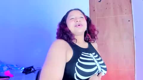 Snapshot of emilly_coper18 chatting on 8, 6, 2026 emily online show from 8, 6, 2026