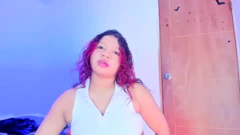 Snapshot of emilly_coper18 chatting on 8, 6, 2026 emily online show from 8, 6, 2026