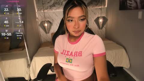 emilly_mell online show from 11, 10, 2025