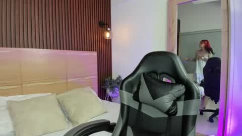 Snapshot of emilly_miracle chatting on 28, 7, 2026 E M I L Y online show from 28, 7, 2026