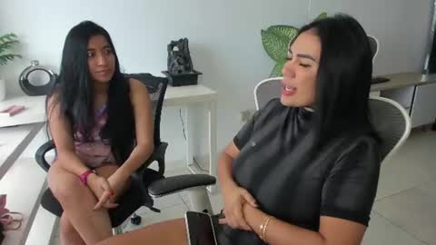 Snapshot of emillybrowm chatting on 27, 7, 2026 Emilly online show from 27, 7, 2026