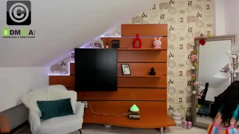 EmillyTaylor online show from 28, 4, 2026