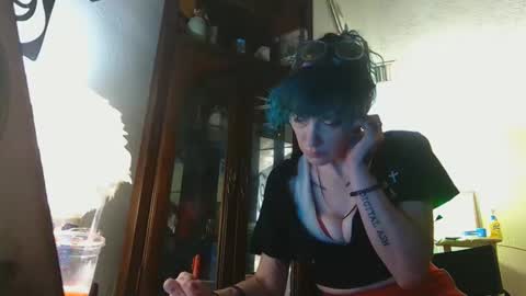 Snapshot of emily0903 chatting on 16, 12, 2025 Emily Love online show from 16, 12, 2025