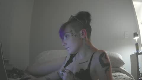 Emily Love online show from 23, 3, 2026