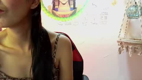 Snapshot of emily___rouse chatting on 8, 7, 2026 emily___rouse online show from 8, 7, 2026