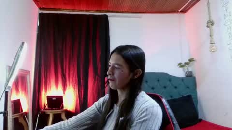Snapshot of emily___rouse chatting on 2, 8, 2026 emily___rouse online show from 2, 8, 2026