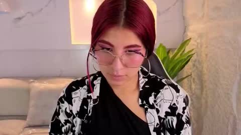 Emily  tp 700am - 1400pm online show from 24, 2, 2026