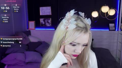 Emily online show from 23, 12, 2024