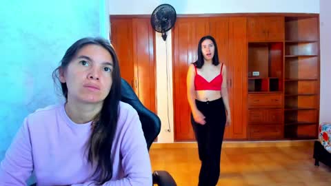 Emily and Soffy online show from 21, 4, 2026