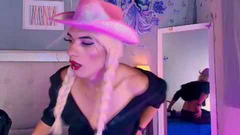 emily_castillo1_ online show from 21, 4, 2026