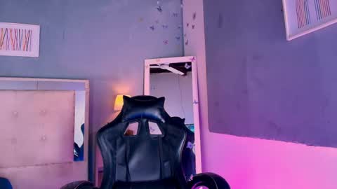 emily_castillo1_ online show from 21, 7, 2026