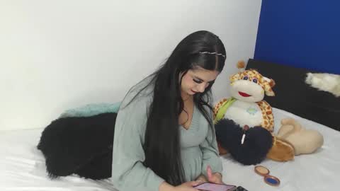 Emyli online show from 13, 3, 2026