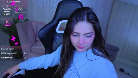 emily_cooper_t online show from 18, 3, 2026