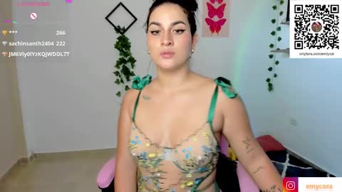 Snapshot of emily_coraline chatting on 5, 12, 2024 Emily online show from 5, 12, 2024