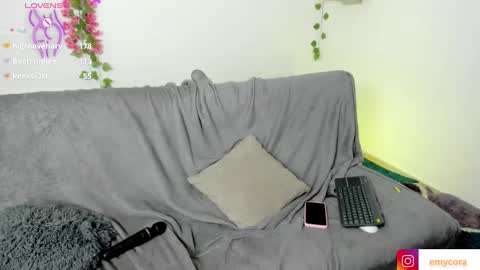 Snapshot of emily_coraline chatting on 3, 1, 2025 Emily online show from 3, 1, 2025