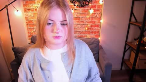 emily_coyness online show from 25, 2, 2026