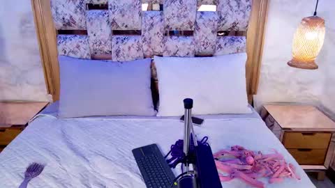 emily_dempsey online show from 29, 5, 2026