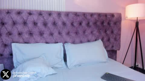 Emily online show from 8, 2, 2025