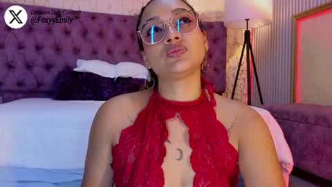 Snapshot of emily_foxyy chatting on 19, 6, 2026 Emily online show from 19, 6, 2026