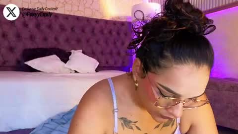 Snapshot of emily_foxyy chatting on 25, 6, 2026 Emily online show from 25, 6, 2026