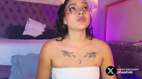 Snapshot of emily_foxyy chatting on 19, 7, 2026 Emily online show from 19, 7, 2026