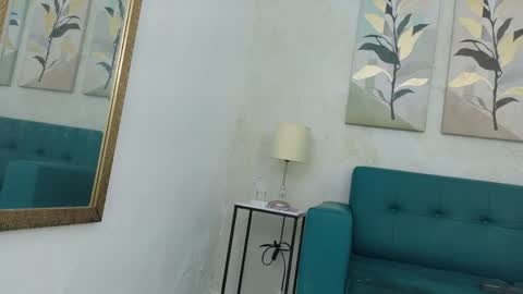 emily_gaviria1 online show from 19, 4, 2026