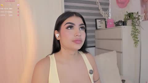 EmilyKenner  Independent model  online show from 22, 9, 2025