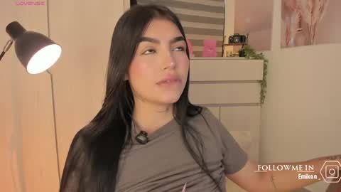 EmilyKenner  Independent model  online show from 26, 4, 2026