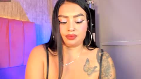 Snapshot of emily_klarence chatting on 28, 5, 2026 Emily online show from 28, 5, 2026