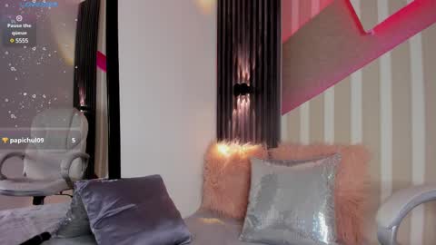 Emily online show from 27, 2, 2025