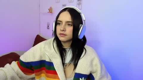 Emily Lindey online show from 7, 2, 2026