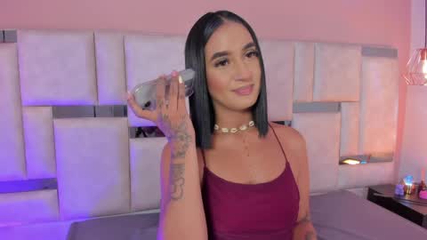 Snapshot of emily_luve chatting on 13, 5, 2026 emily_luve online show from 13, 5, 2026