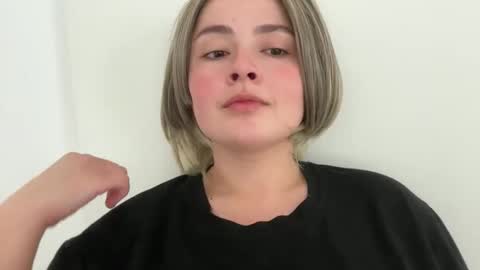 emily_morning_dew online show from 24, 4, 2026